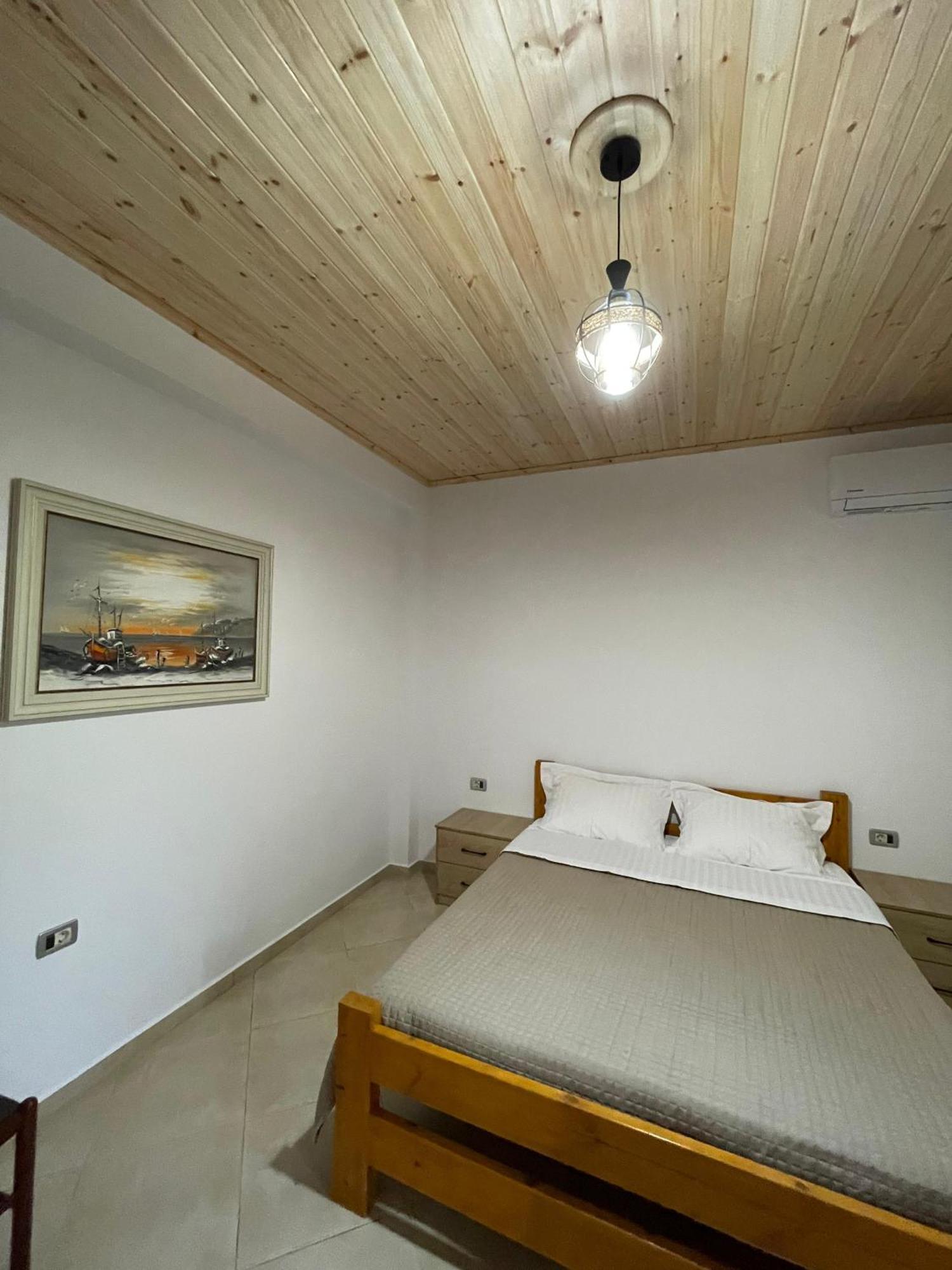 Rent Rooms Sakolli Berat Exterior photo